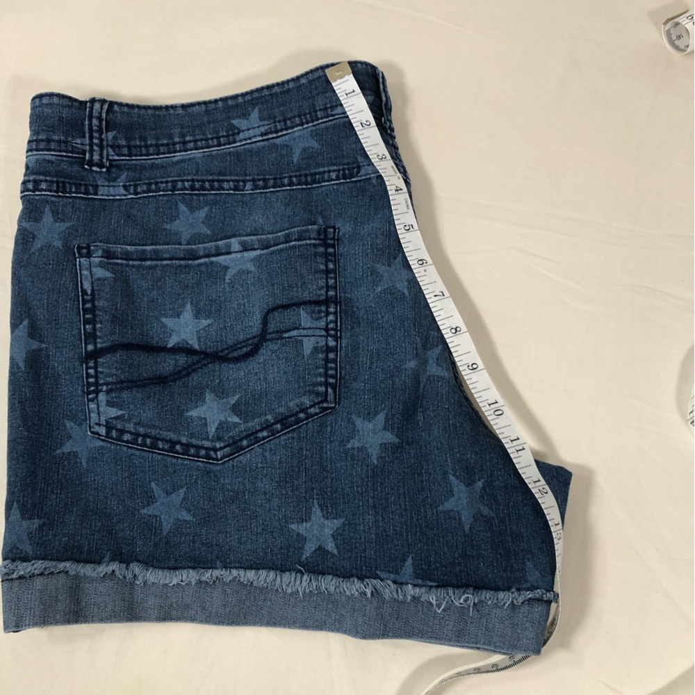 Faded Glory Star Print Denim Shorts Sz 14 - Picture 7 of 8